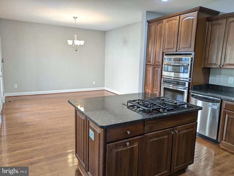 21882 Brickshire Cir, Ashburn, VA 20148
