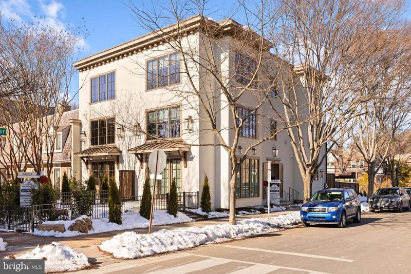 1700 36th St NW, Washington, DC 20007