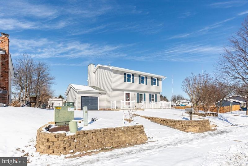 583 Hillcrest Dr, Frederick, MD 21703