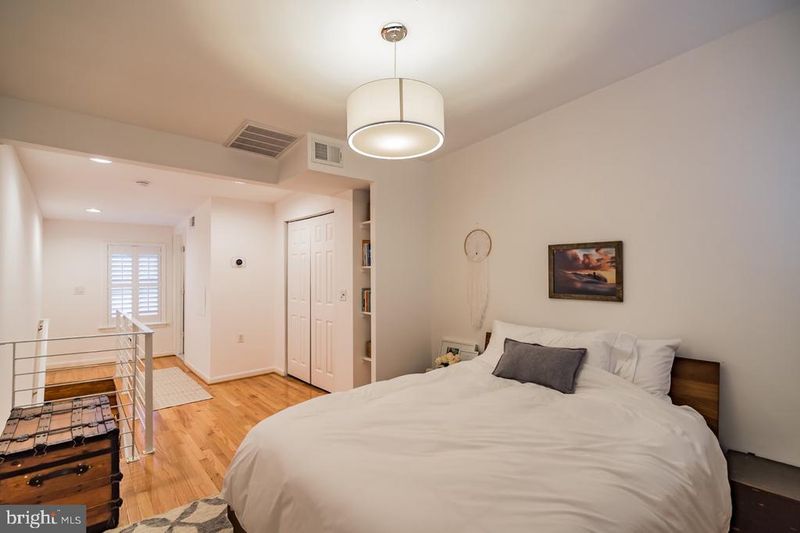 619 11th St NE, Washington, DC 20002
