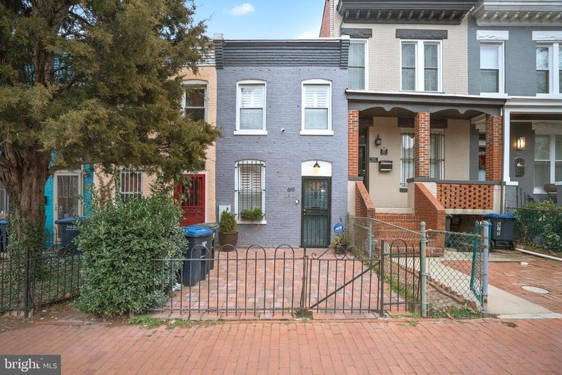 619 11th St NE, Washington, DC 20002