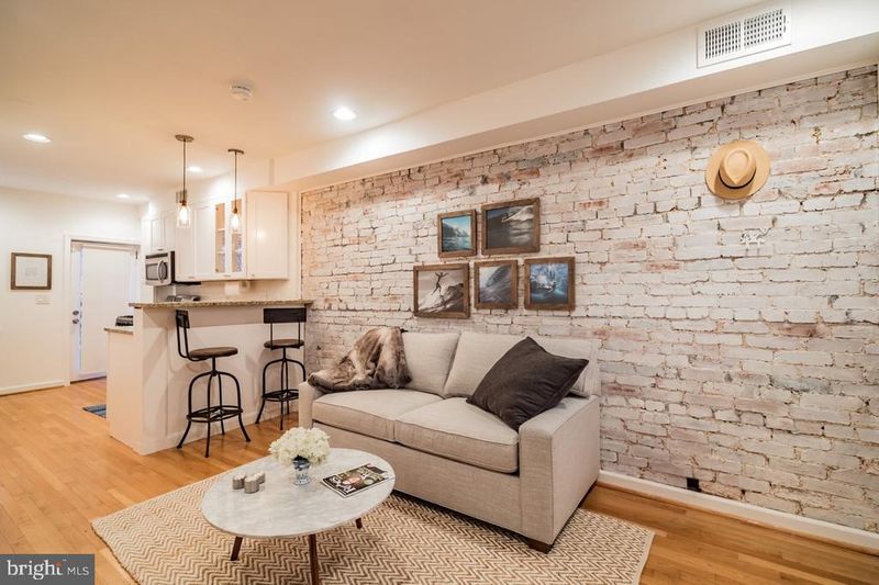 619 11th St NE, Washington, DC 20002