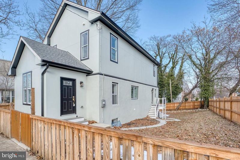 3354 Ely Pl SE, Washington, DC 20019
