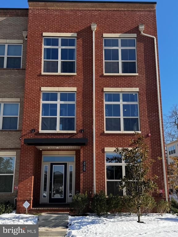 3729 Mayors Way, Fairfax, VA 22030