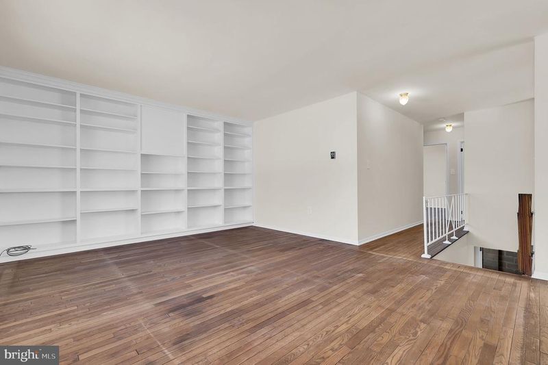 5395 George St, Adamstown, MD 21710