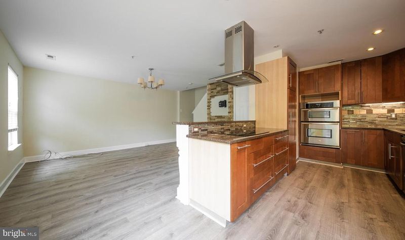 105 Whitestone Way, Frederick, MD 21702