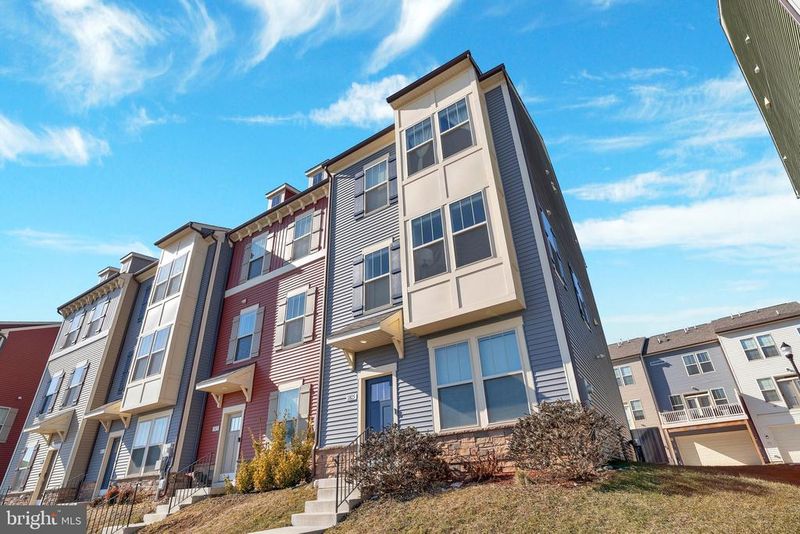 1815 Jameson Dr, Frederick, MD 21702