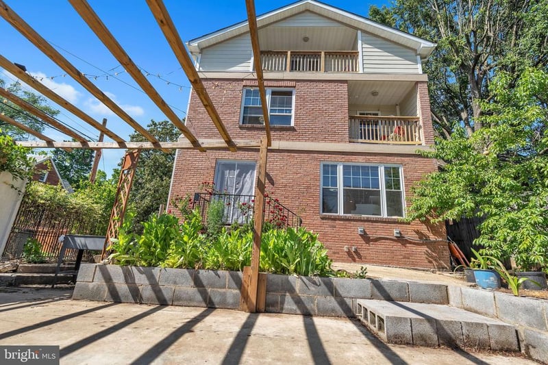 4520 Yuma St NW, Washington, DC 20016