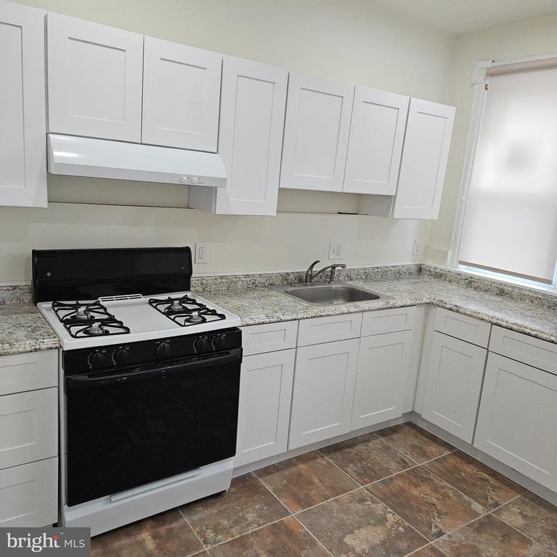 2015 5th St NW, Washington, DC 20001