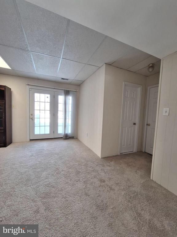10506 Oak Pl, Fairfax, VA 22030