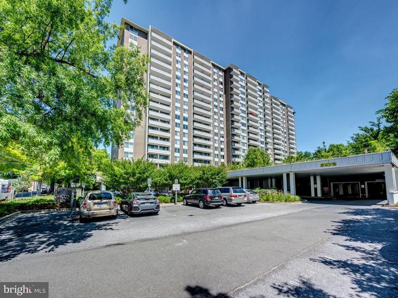 5101 River Rd #1217, Bethesda, MD 20816