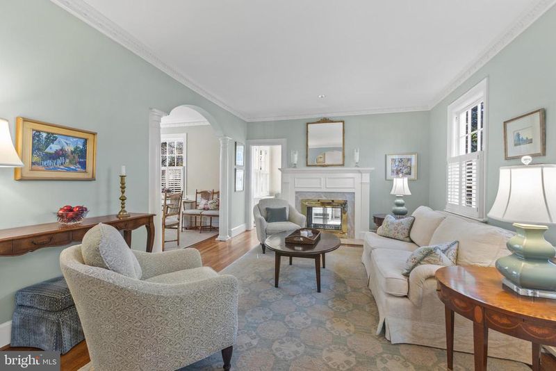 510 W Windsor Ave, Alexandria, VA 22302