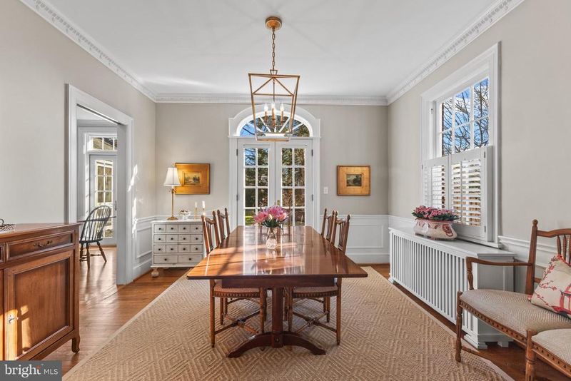 510 W Windsor Ave, Alexandria, VA 22302
