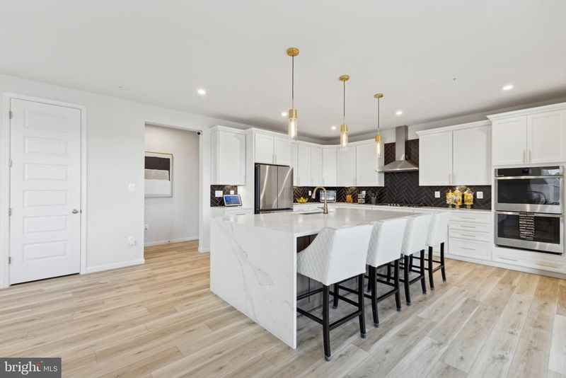 415 Karn Pl, Brunswick, MD 21716