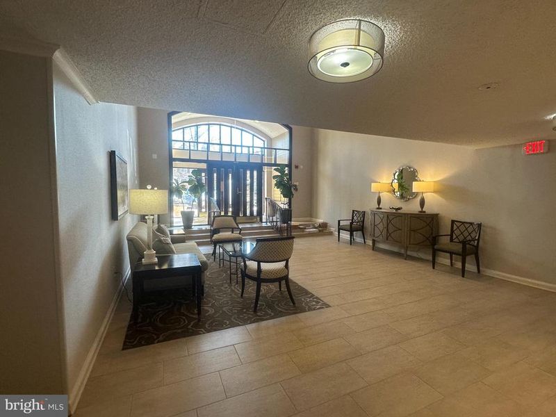 801 S Pitt St #226, Alexandria, VA 22314