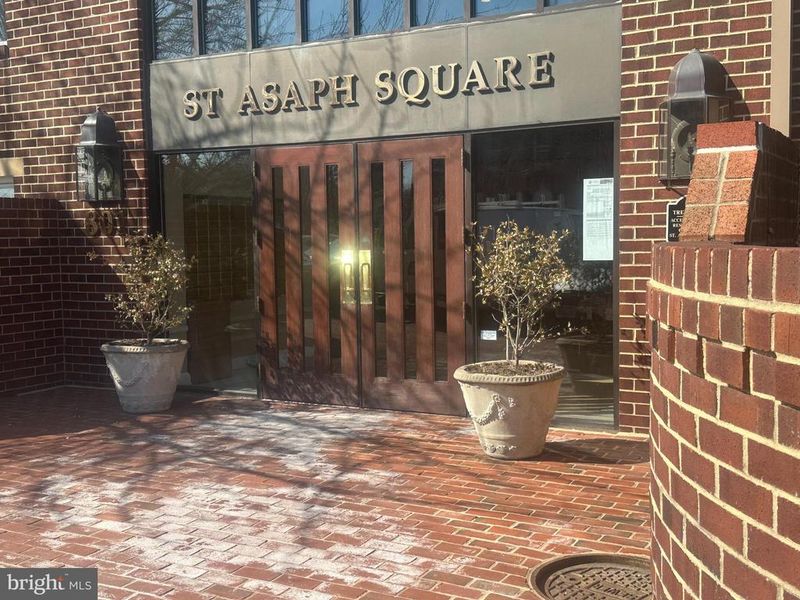 801 S Pitt St #226, Alexandria, VA 22314