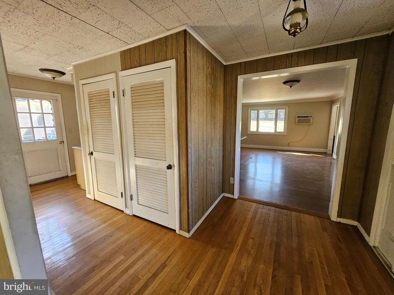 110 Woodside Rd, Riva, MD 21140