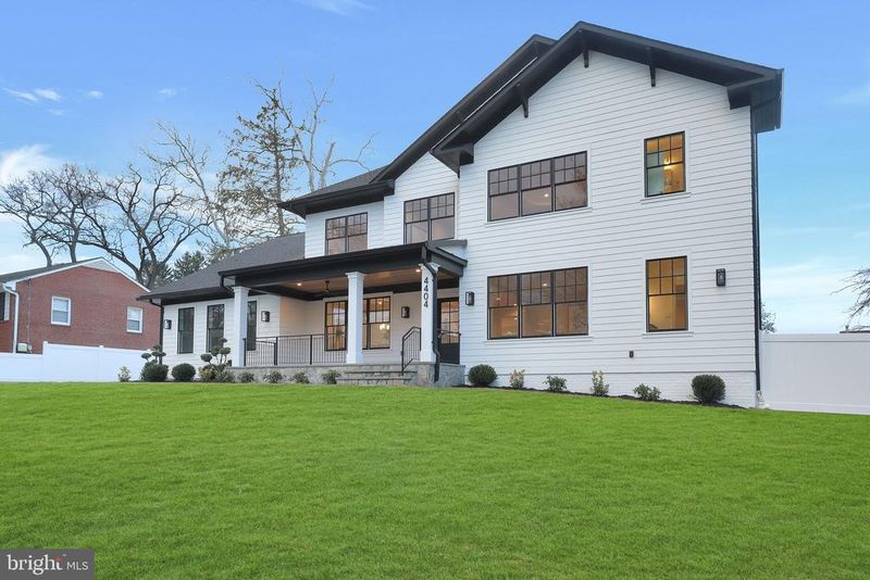 4404 Clearbrook Ln, Kensington, MD 20895