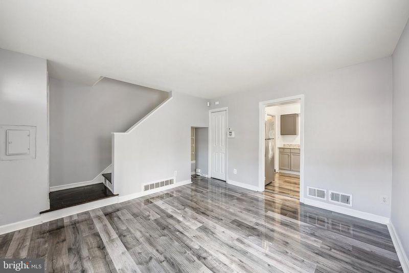 102 46th St SE, Washington, DC 20019