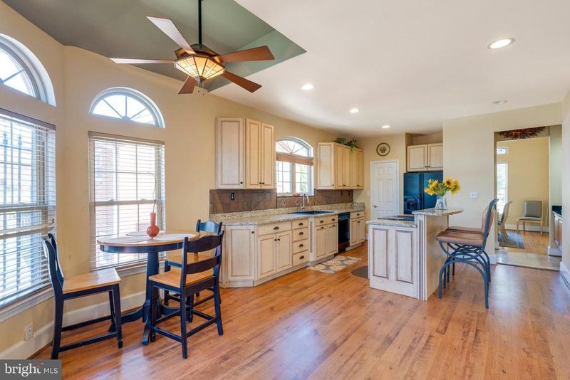 1207 33rd Pl SE, Washington, DC 20019