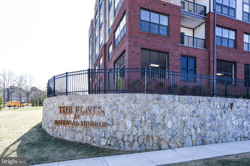 100 Saint Ives Pl #301, National Harbor, MD 20745