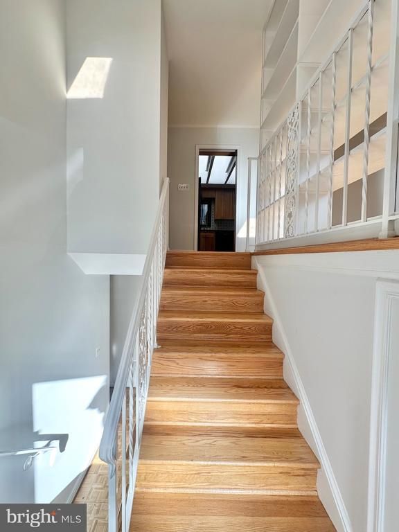 4567 25th Rd N, Arlington, VA 22207