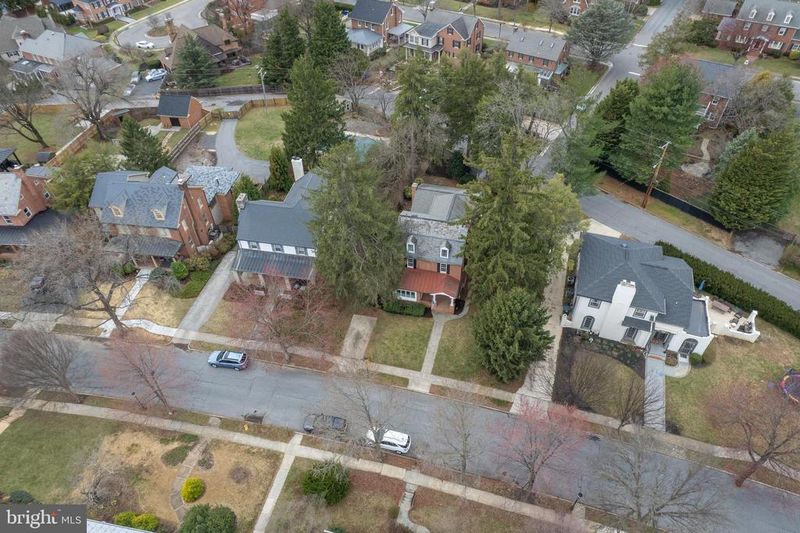 317 W College Ter, Frederick, MD 21701