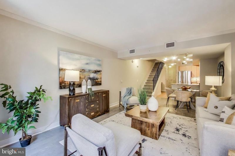 616 E St NW #648, Washington, DC 20004