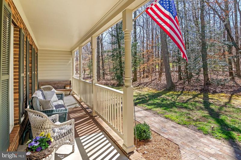 660 Old Herald Harbor Rd, Crownsville, MD 21032