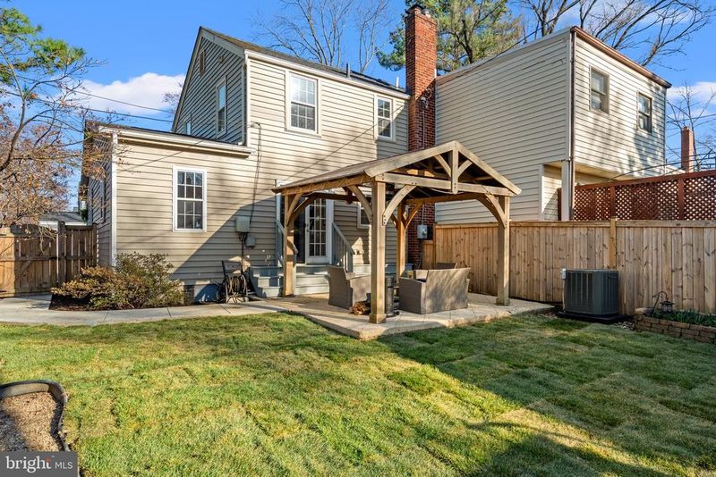 6014 Williamsburg Rd, Alexandria, VA 22303