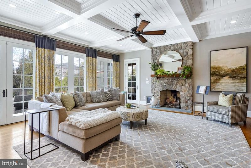 1222 Somerset Dr, Mclean, VA 22101