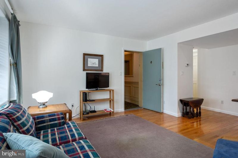 1407 E Abingdon Dr #2, Alexandria, VA 22314