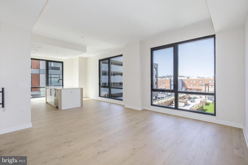255 W Falls Station Blvd #302, Falls Church, VA 22046