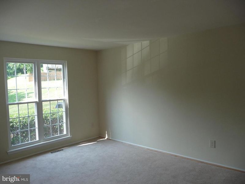 7665 Sheffield Village Ln, Lorton, VA 22079