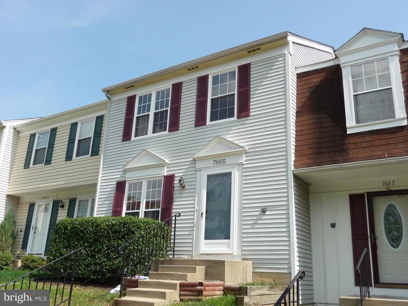 7665 Sheffield Village Ln, Lorton, VA 22079