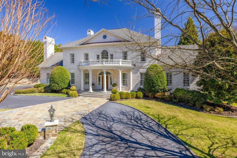 345 Springvale Rd, Great Falls, VA 22066