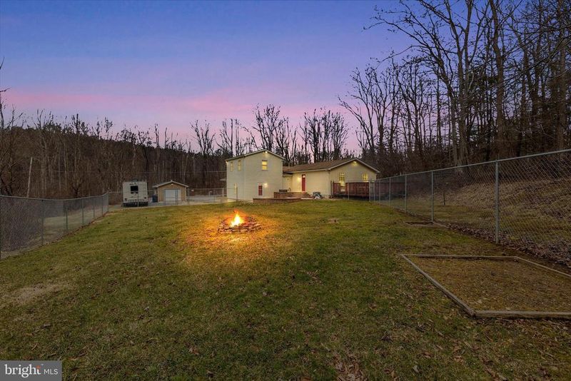 4439 John Draper Rd, Smithsburg, MD 21783