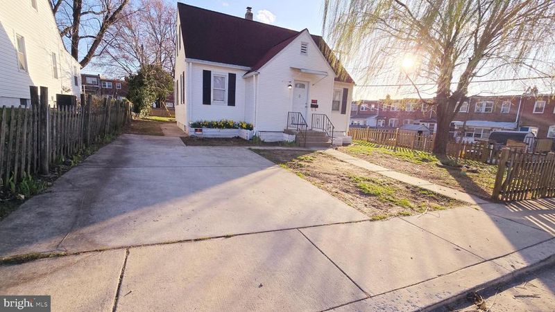215 W Hilltop Rd, Brooklyn Park, MD 21225