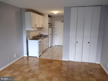 5500 Friendship Blvd #1205N, Chevy Chase, MD 20815