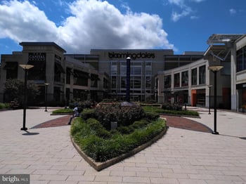 5500 Friendship Blvd #1205N, Chevy Chase, MD 20815