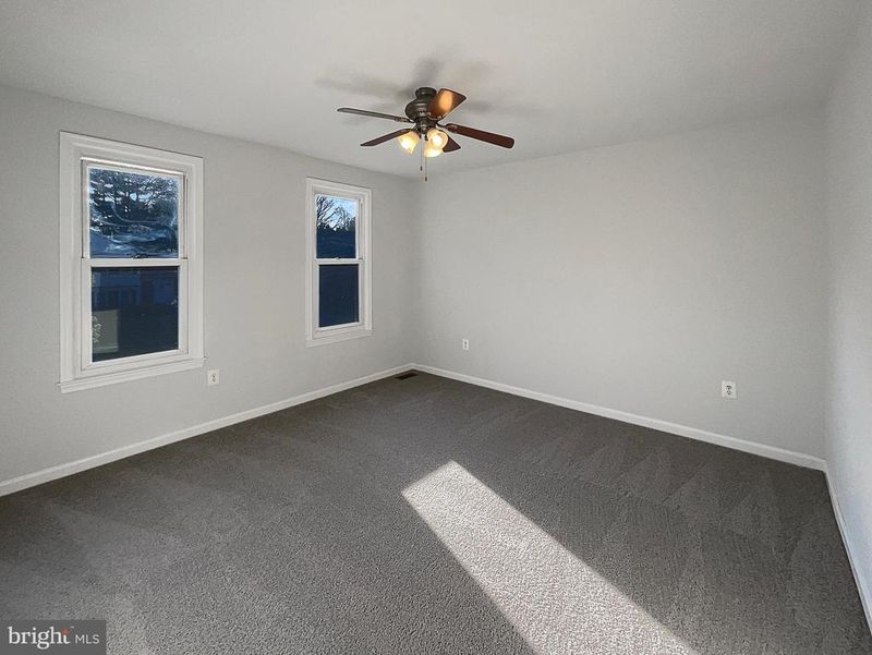 18129 Ivy Ln, Olney, MD 20832