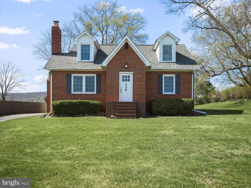 716 Jefferson PIKE, Knoxville, MD 21758