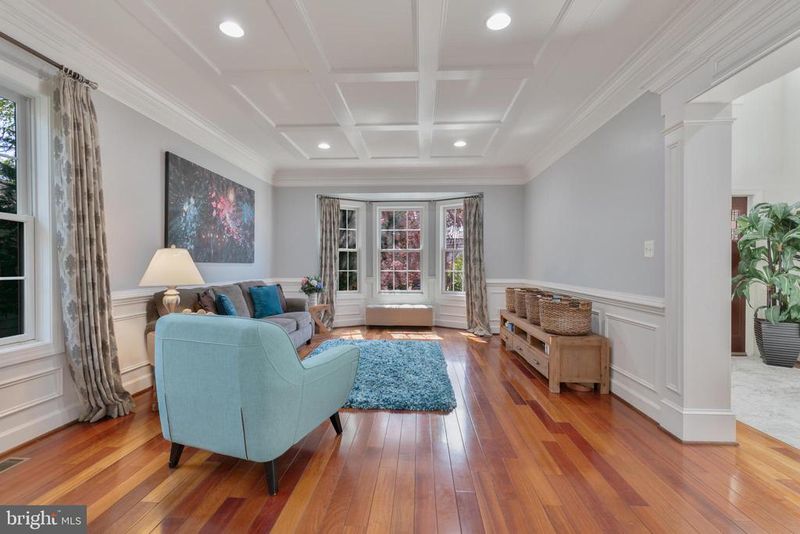 6237 Washington Blvd, Arlington, VA 22205