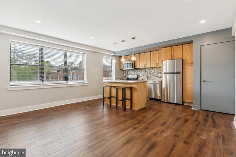 212 Oakwood St SE #218, Washington, DC 20032