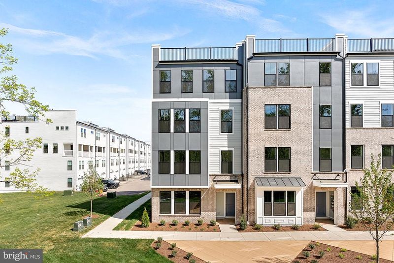 45163 Drowes Ter, Dulles, VA 20166