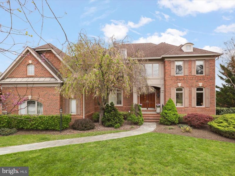 20562 Wildbrook Ct, Ashburn, VA 20147