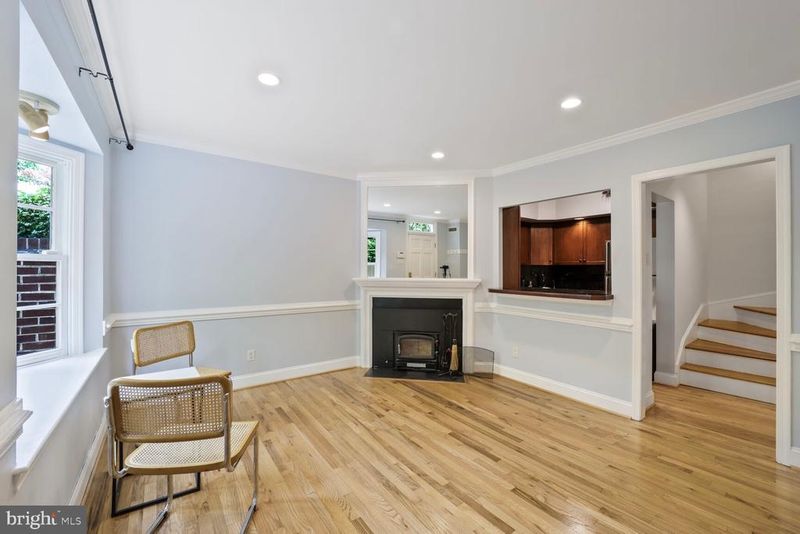 606 Pendleton St, Alexandria, VA 22314