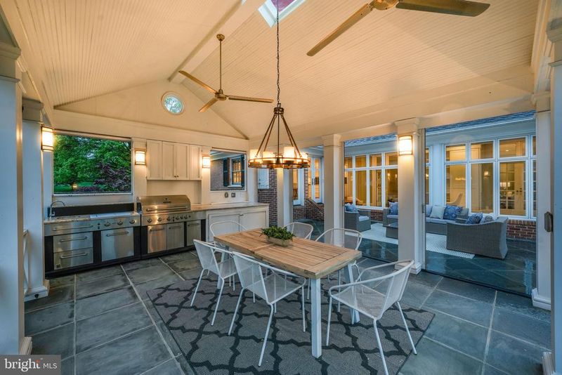 1419 Janneys Ln, Alexandria, VA 22302