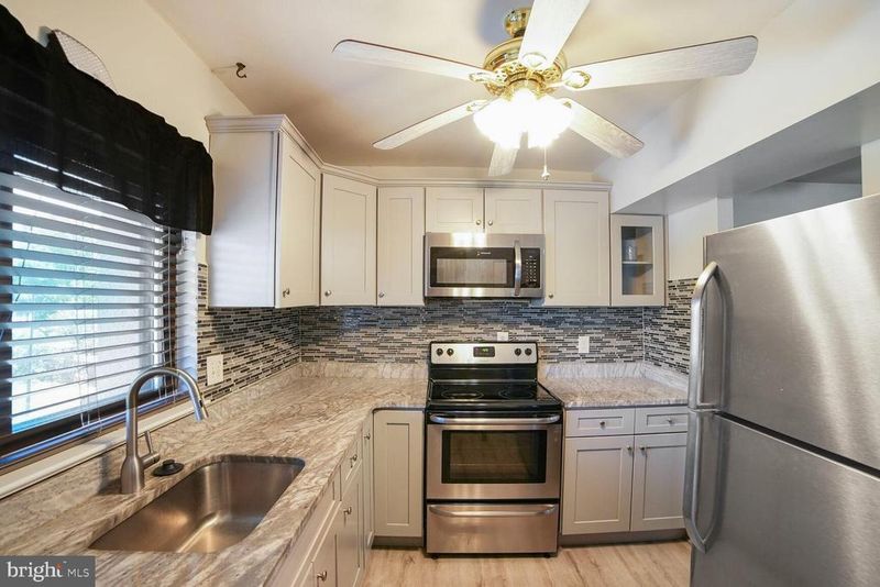 15708 Dorset Rd #304, Laurel, MD 20707