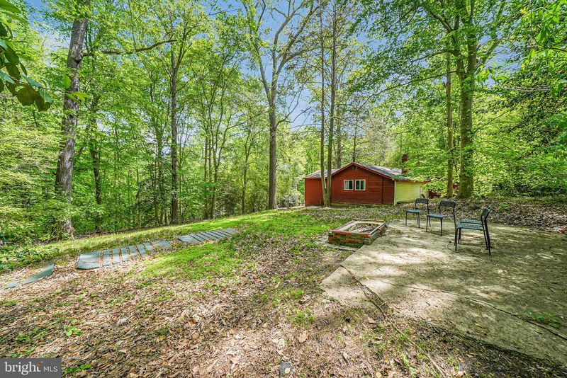8304 Cobb Rd, Manassas, VA 20112